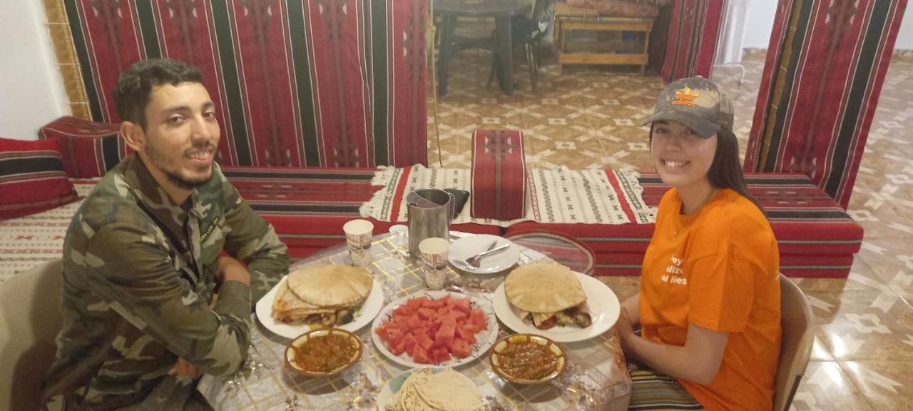 Safi Kitchen Hostel Gawr as-Safi Kültér fotó